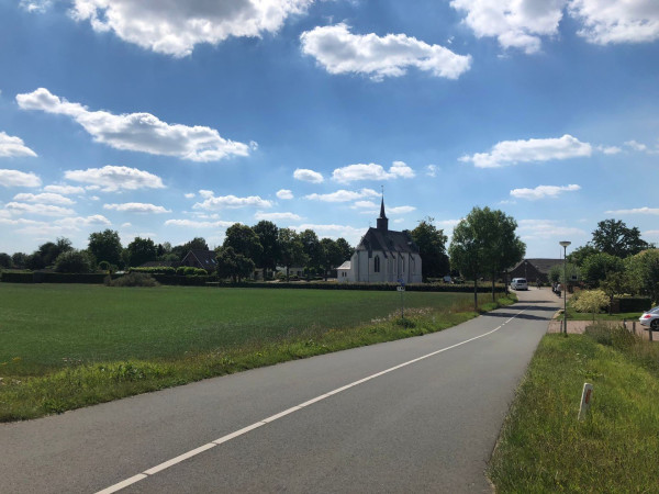 kerkje 2 (Large).jpg
