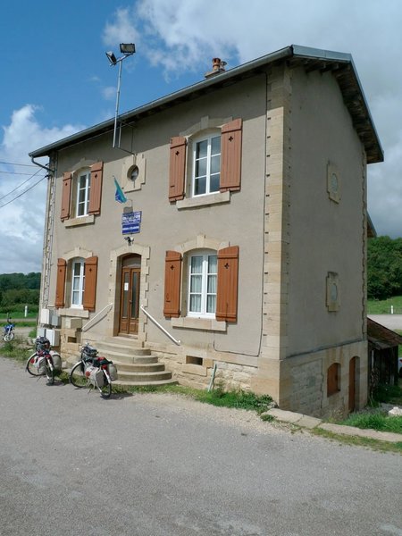 Ecluse Nº 1 de Heuilley-Cotton - 2011-08-08 - P1000494.JPG.jpg (202.13 KiB) 3412 keer bekeken Ecluse Nº 1 de Heuilley-Cotton - 2011-08-08 - P1000494.JPG.jpg