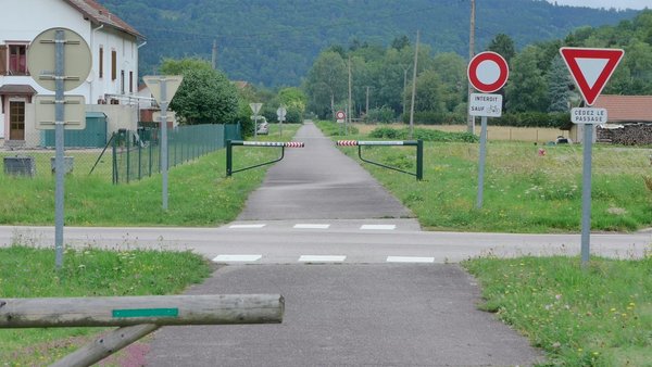 Voie Verte - 2017-07-26 P1020814.JPG.jpg (192.33 KiB) 4923 keer bekeken Voie Verte - 2017-07-26 P1020814.JPG.jpg