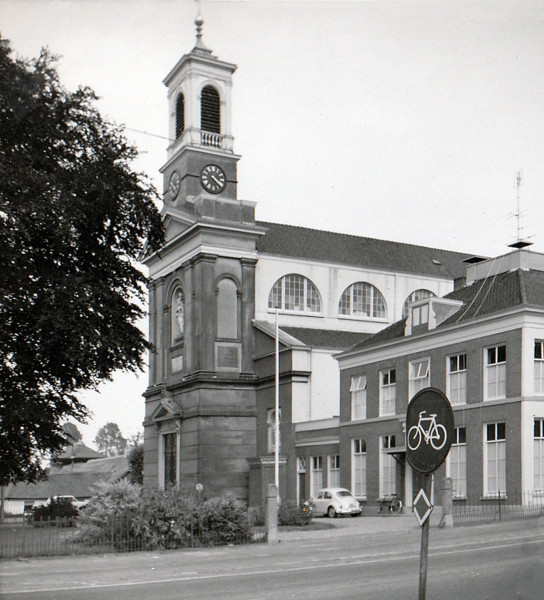 Petrus en Pauluskerk Soest in 1968.jpg