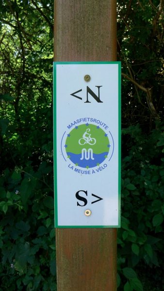 La Meuse a Vélo - 2017-06-14 Fumay (F-08) P1020402.JPG.jpg (137.18 KiB) 2871 keer bekeken La Meuse a Vélo - 2017-06-14 Fumay (F-08) P1020402.JPG.jpg