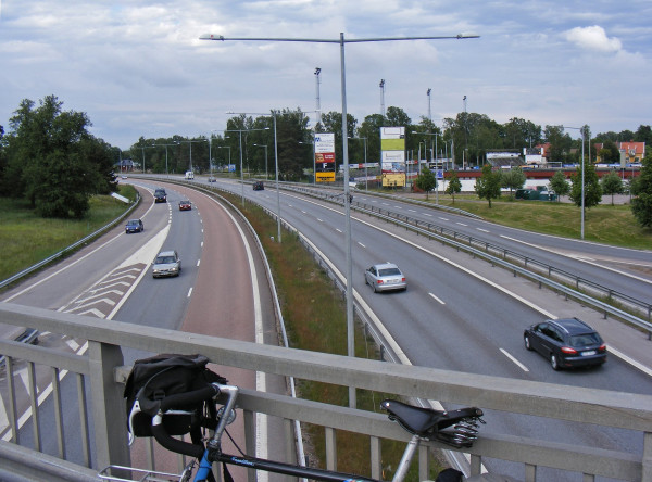 Autoweg-viaduct.jpg