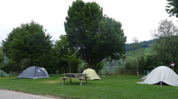 09-9-camping.JPG