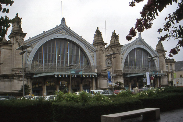 28. Gare de Tours.jpg