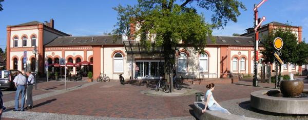 Bahnhof Leer.jpg