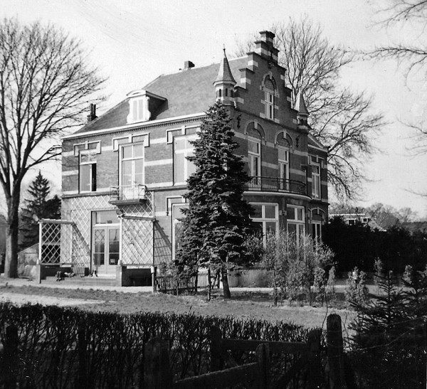 De Mijlpaal Vught.jpg