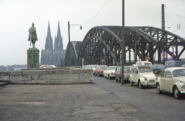 Hohenzollernbrücke.jpg