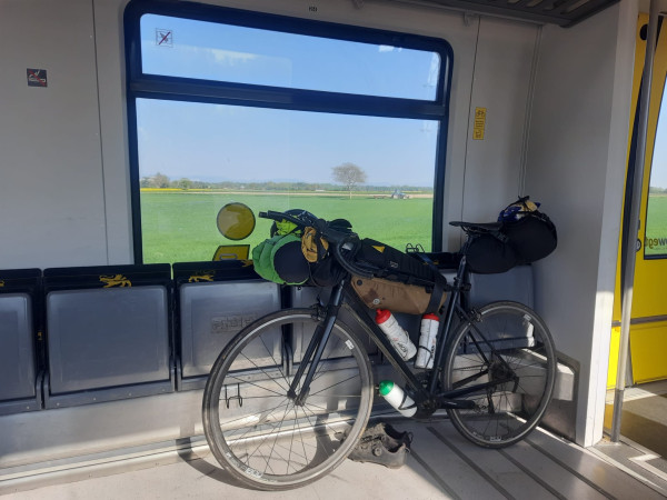fietsopstelling in trein.jpg
