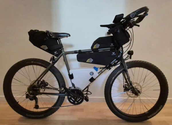 Amelia_Linnett_Bikes_Of_Transcontinental_Race_No11.jpg