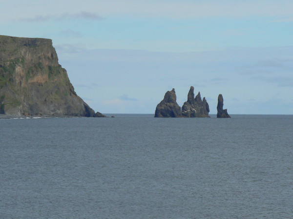 Reynisdranger - Vik.JPG