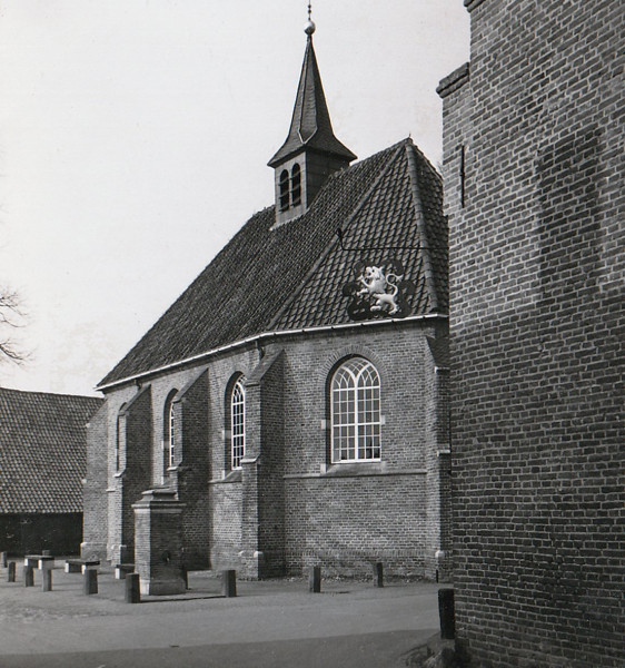 Kerkje Bronkhorst 3-3-1968.jpg