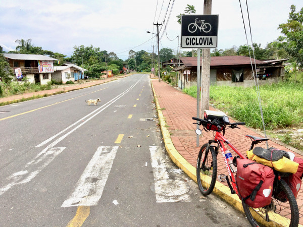 Ecuador fietspad amazone.jpeg