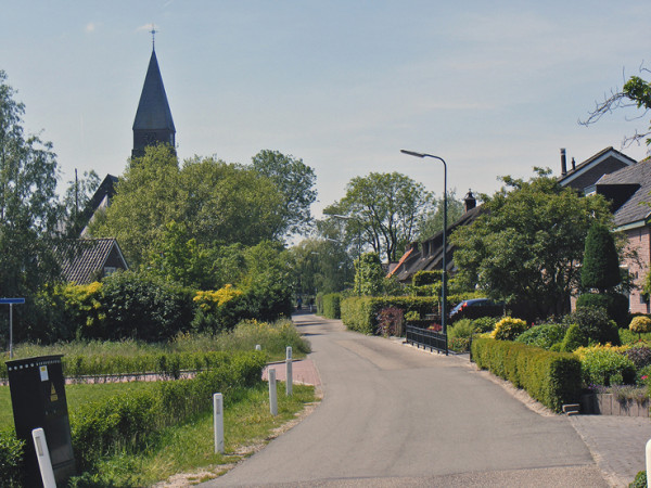 Lintdorpje met kerk.jpg