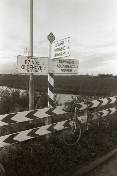 Witte wegwijzers 1981-kl.jpg