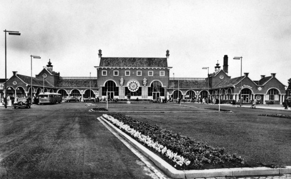 s-hertogenbosch-station-van-ravesteyn.jpg