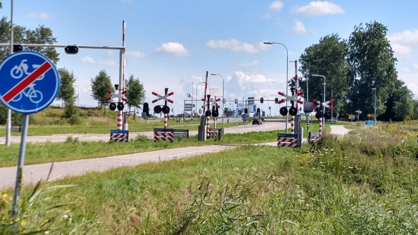 overweg-brug.jpg