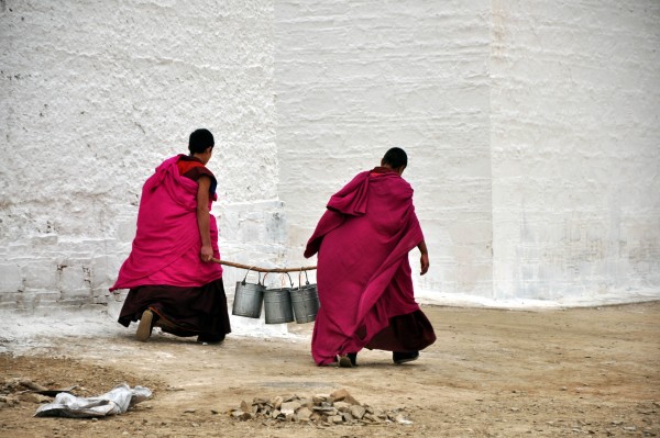 37-painting-monks_5184015350_o.jpg