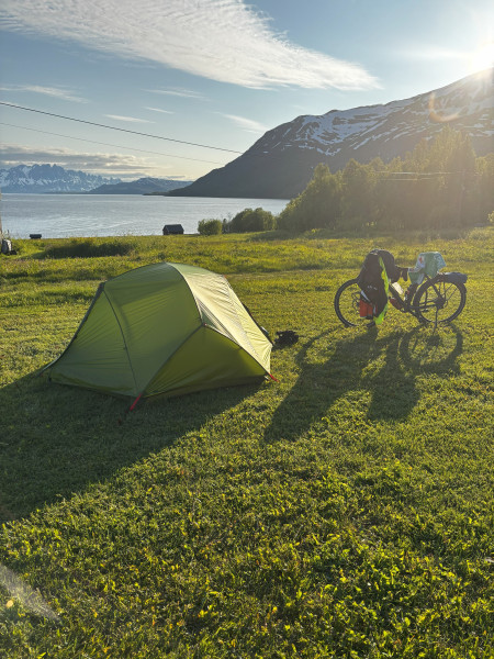 tent2.jpg