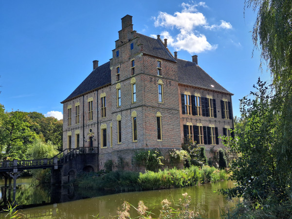 Kasteel Vorden.jpg