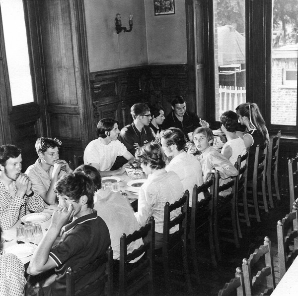 Eetzaal Huy.jpg