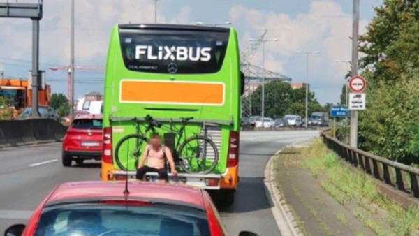 Flixbus surfer.jpeg
